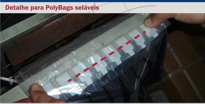 Se a PolyBag for selável, antes de inflar sele o saco onde a linha vermelha indica na foto. A temperatura deve ser de aproximadamente 50°C.
